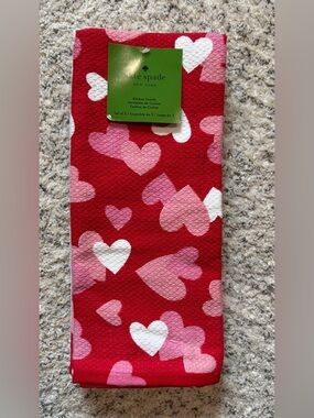 kate spade New York Red Heart Kitchen Towel